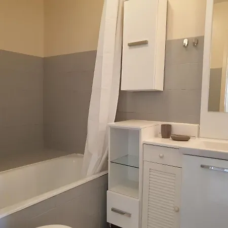 Studio Le Sydney Apartman *